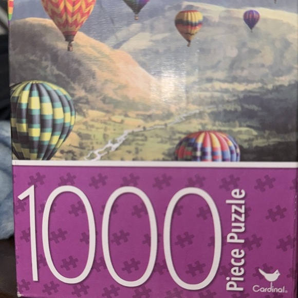 Colorful Hot Air Balloon Puzzle NEW gift box sky roads theme - Picture 2 of 3